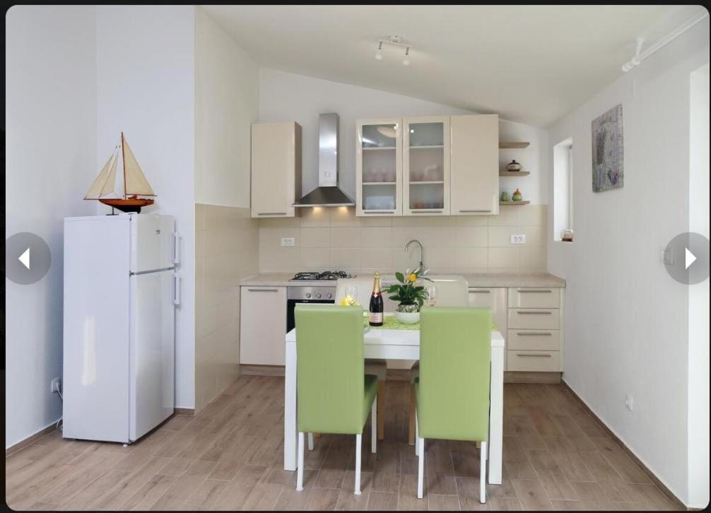 Apartman Zara Ražanj Екстериор снимка